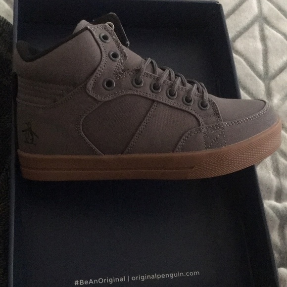 Original Penguin by Munsingwear shoes- size 2 US - Picture 3 of 3